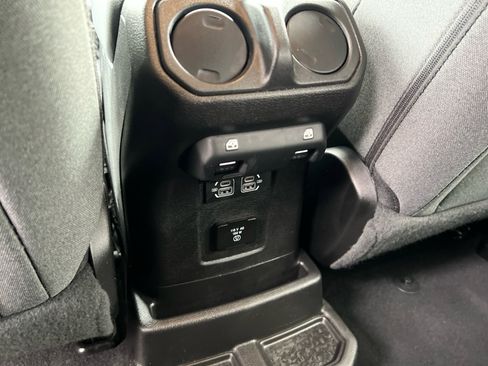 Used 2025 Jeep Wrangler Sahara w/ Safety Group image 21
