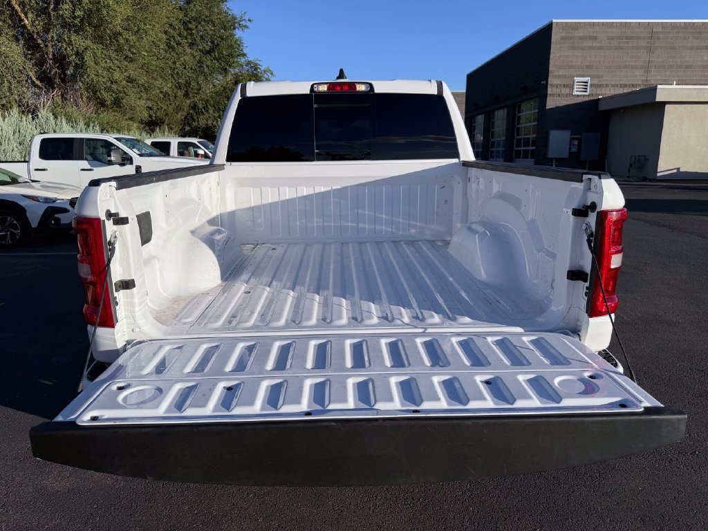 Used 2025 RAM 1500 Laramie w/ Sport Appearance Package AWD/4WD image 14