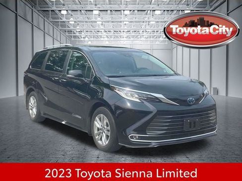 Used 2023 Toyota Sienna Limited AWD/4WD image 1