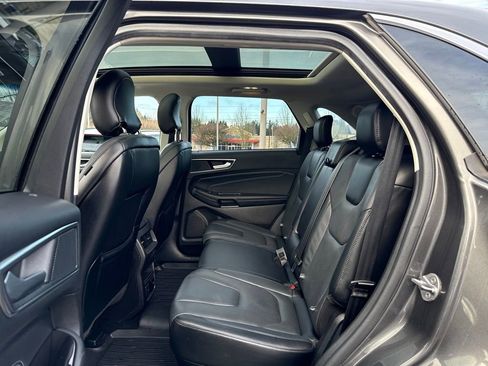 Used 2017 Ford Edge Titanium w/ Equipment Group 301A image 27