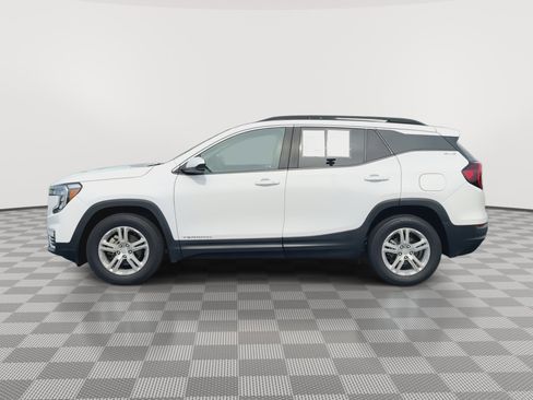Certified 2023 GMC Terrain SLE w/ Driver Convenience Package AWD/4WD image 5