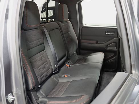 Used 2022 Nissan Frontier PRO-4X AWD/4WD image 28