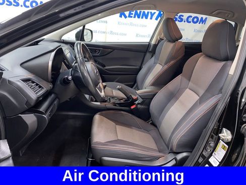 Used 2021 Subaru Crosstrek 2.0i Premium image 7