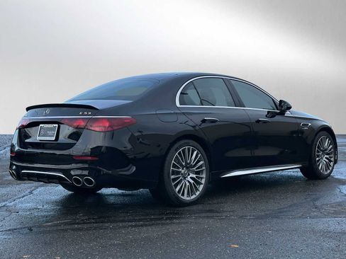 Used 2025 Mercedes-Benz E 53 AMG e 4MATIC Sedan image 3