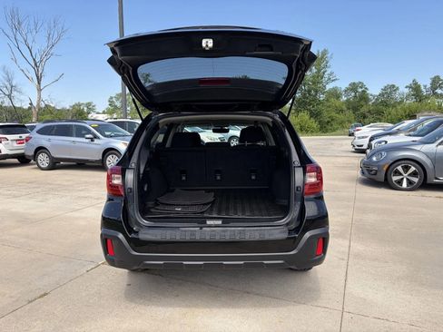 Used 2018 Subaru Outback 2.5i Premium AWD/4WD image 23