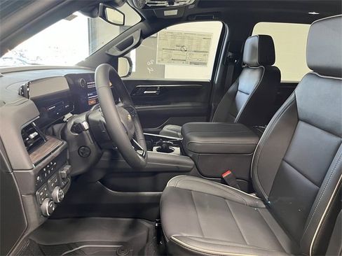 New 2026 Chevrolet Suburban Premier w/ Sun And Tow Package image 12