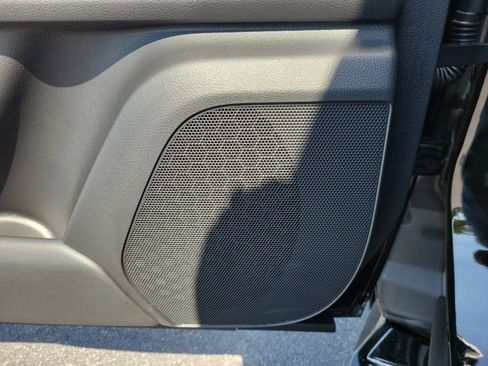 New 2026 INFINITI QX80 Luxe RWD image 17