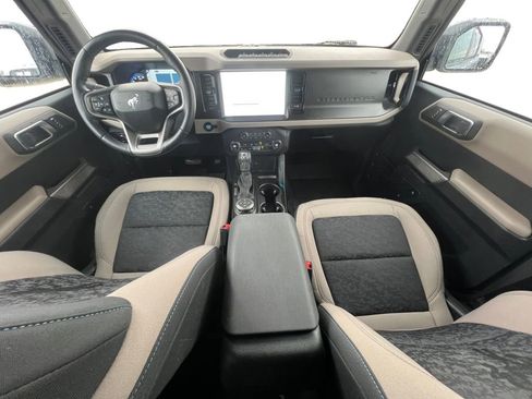 Used 2023 Ford Bronco Wildtrak image 20