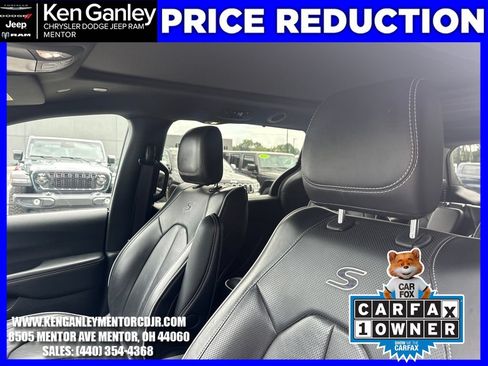 Used 2025 Chrysler Pacifica Limited FWD image 20