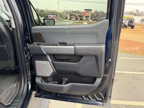 Used 2023 Ford F150 Lariat w/ Trailer Tow Package image 37