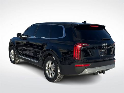 Used 2022 Kia Telluride LX image 7