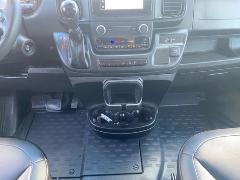 Used 2023 RAM ProMaster 2500 FWD image 17