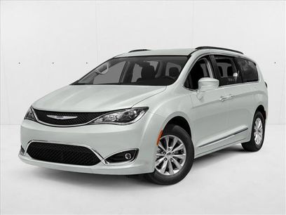 Used 2017 Chrysler Pacifica Limited w/ Advanced Safetytec Group