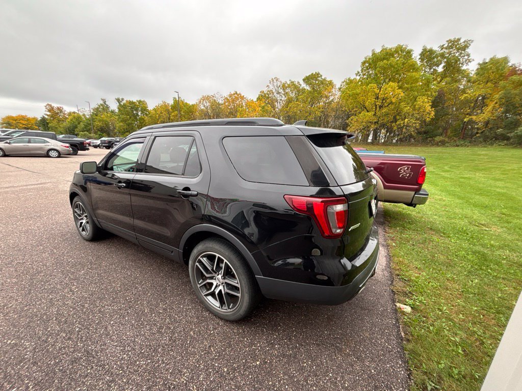 Used 2016 Ford Explorer Sport AWD/4WD image 2