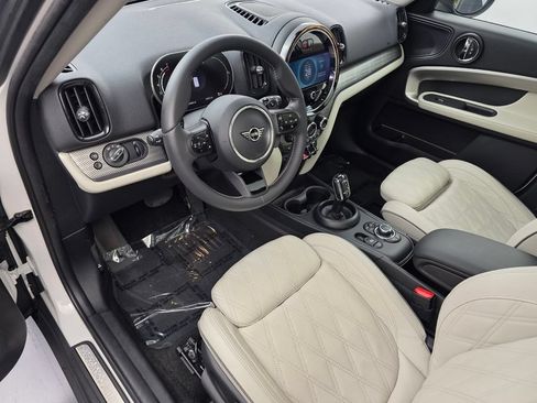 Used 2024 MINI Cooper Countryman S w/ Signature Upholstery Package FWD image 10
