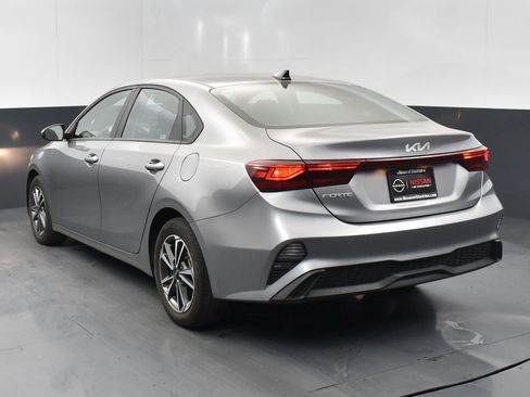 Used 2024 Kia Forte LXS image 6