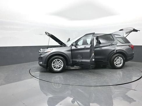 New 2026 Ford Explorer Active RWD image 39