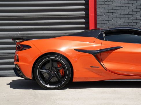 Used 2025 Chevrolet Corvette E-Ray w/ Stealth Interior Trim Package AWD/4WD image 8