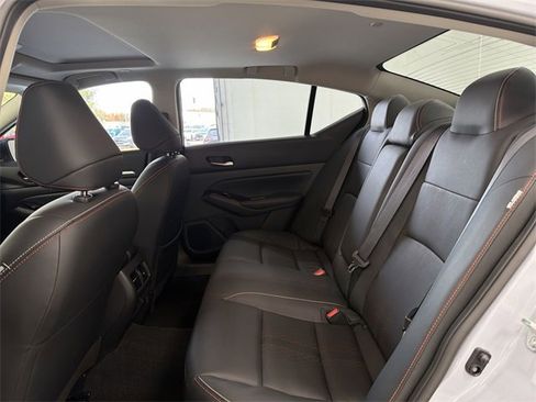 Certified 2024 Nissan Altima 2.0 SR image 16