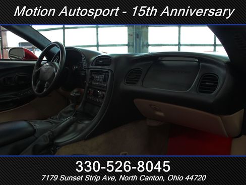 Used 2004 Chevrolet Corvette Convertible w/ Preferred Equipment Group RWD image 36