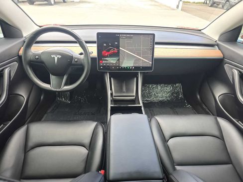 Used 2018 Tesla Model 3 Long Range RWD image 18