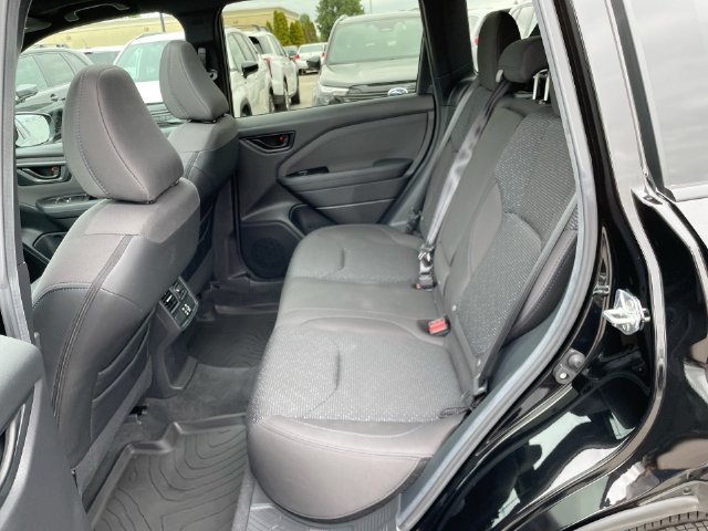 Certified 2026 Subaru Forester Premium AWD/4WD image 12