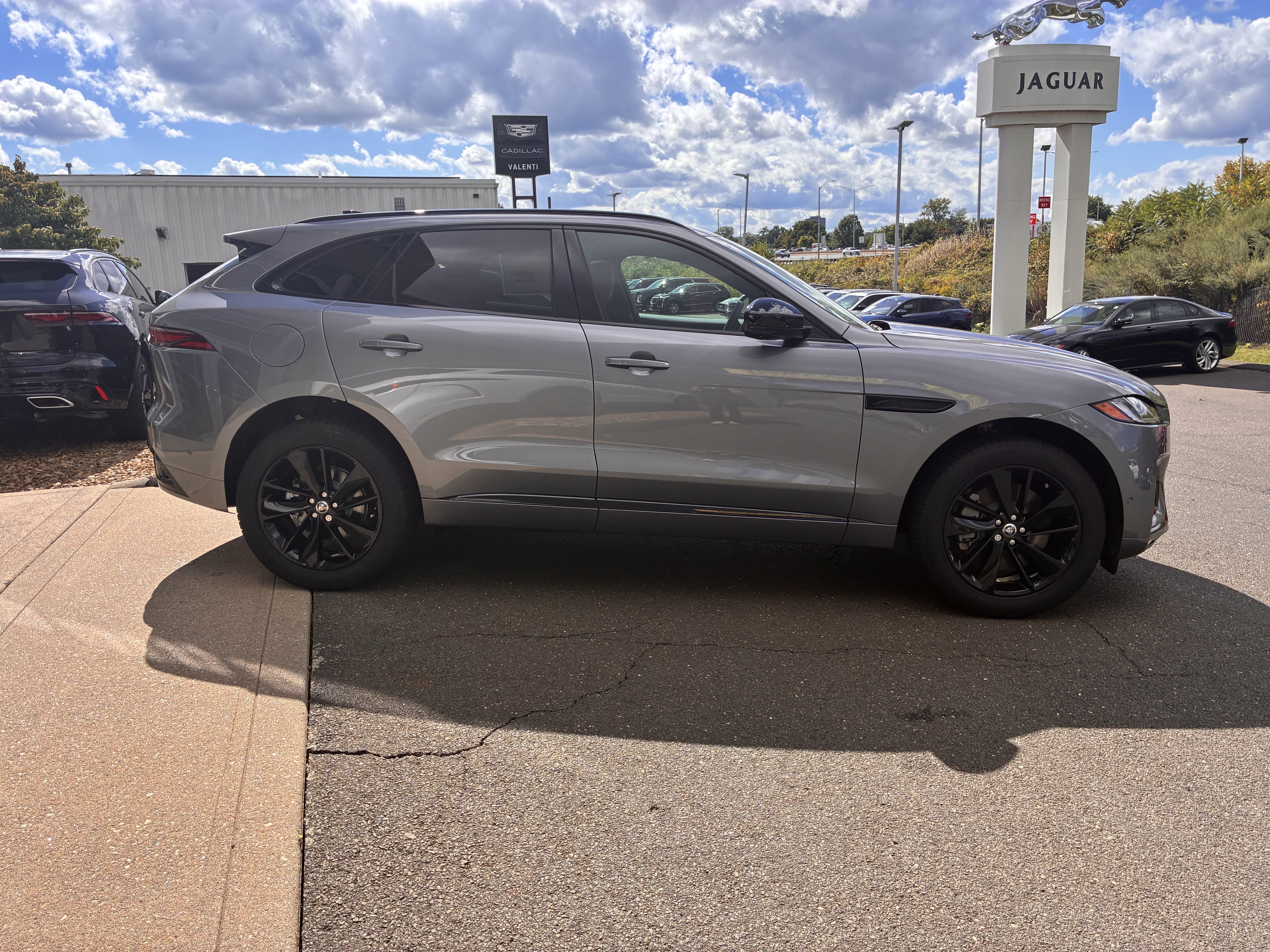 Used 2026 Jaguar F-PACE R-Dynamic S AWD/4WD image 5