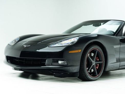 Used 2012 Chevrolet Corvette Convertible w/ 4LT Preferred Equipment Group image 10