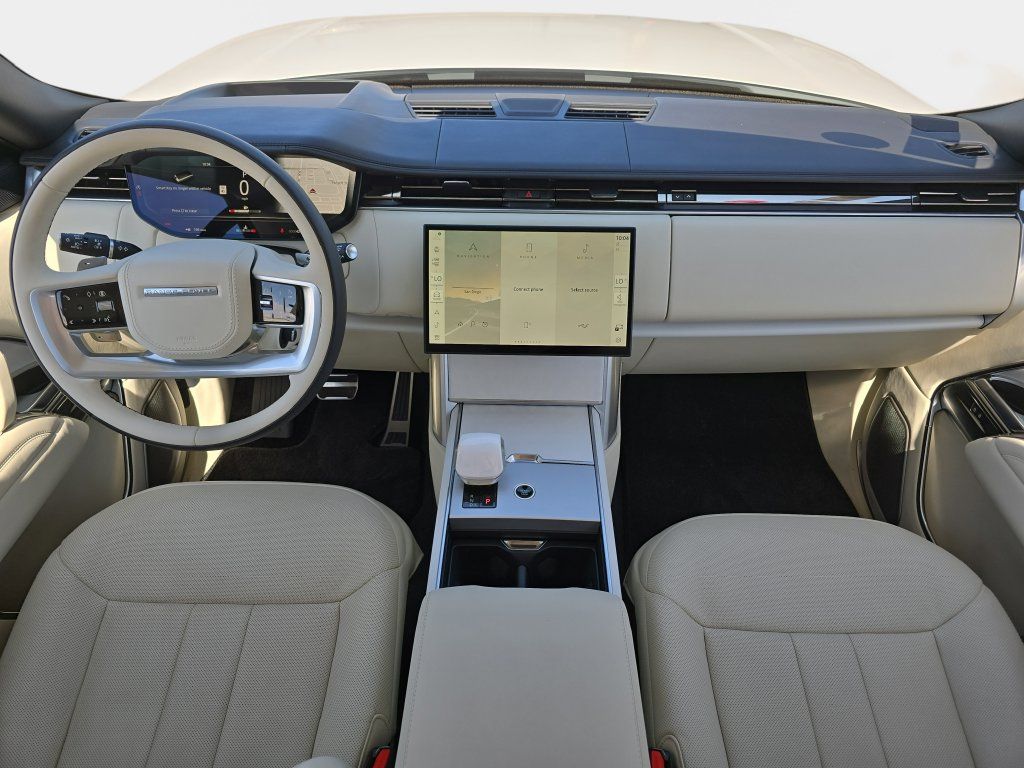 New 2025 Land Rover Range Rover SV AWD/4WD image 9