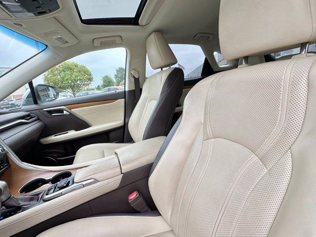 Used 2019 Lexus RX 350 AWD w/ Navigation Package image 30