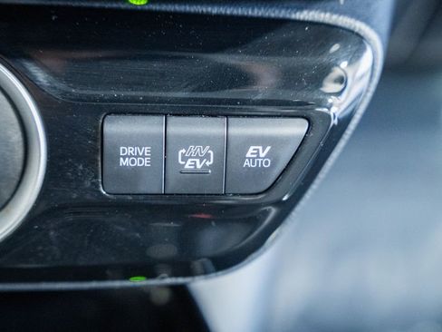 Used 2022 Toyota Prius Prime Limited image 27