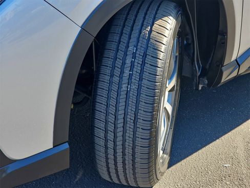 Certified 2023 Subaru Ascent Premium w/ Convenience Package image 36