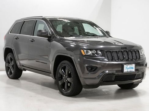 Used 2015 Jeep Grand Cherokee Altitude AWD/4WD image 6