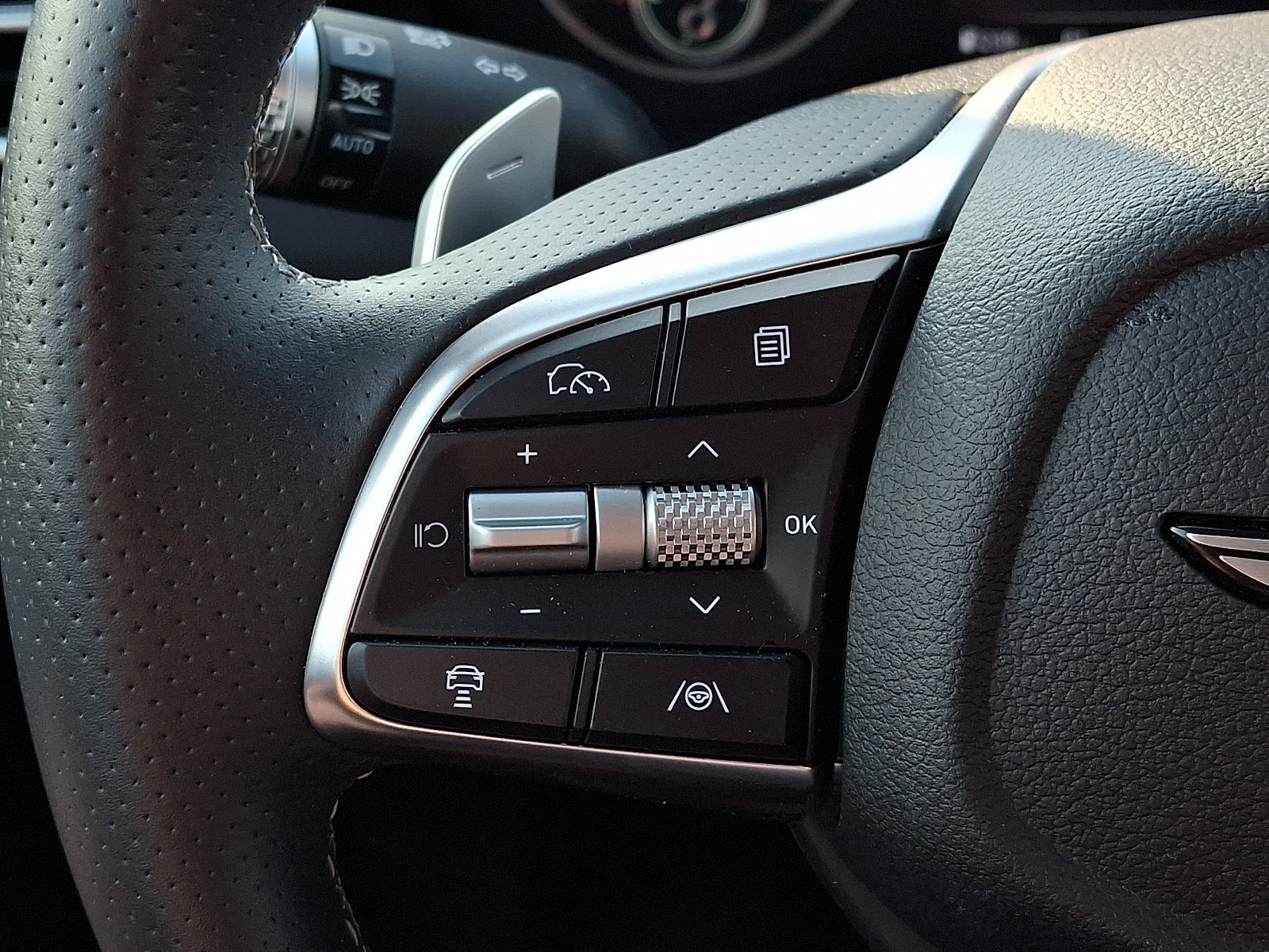 Certified 2026 Genesis G70 2.5T AWD/4WD image 21