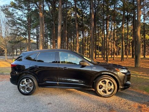 Used 2024 Ford Escape ST-Line w/ Tech Pack #1 image 2