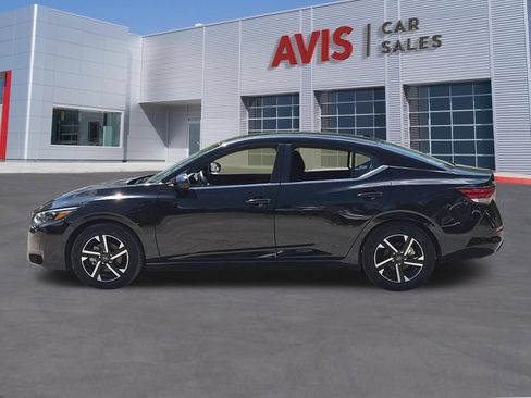 Used 2025 Nissan Sentra SV FWD image 10