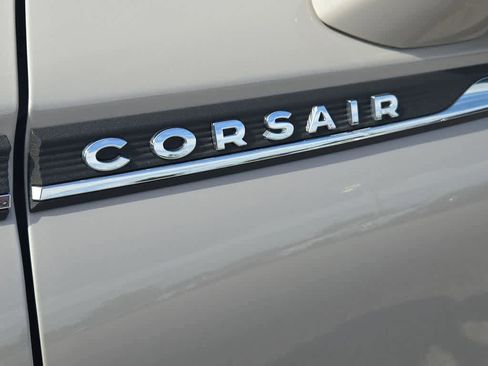 Used 2023 Lincoln Corsair FWD image 13