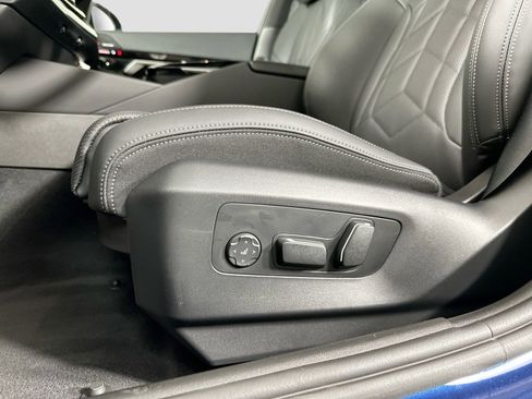 Used 2025 BMW 530i image 17