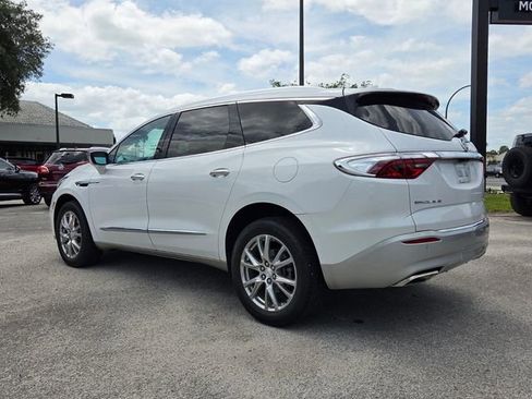 Used 2022 Buick Enclave Essence w/ Experience Buick Package image 3