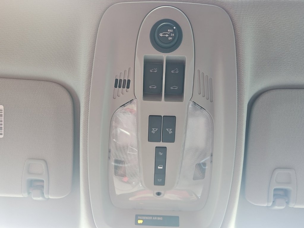 Used 2011 GMC Terrain SLT FWD image 15
