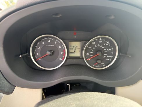 Used 2014 Subaru Crosstrek 2.0i Premium image 8