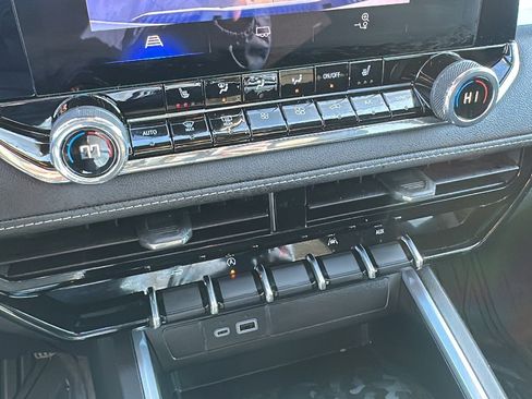 New 2025 Chevrolet Colorado LT w/ Advanced Trailering Package image 13