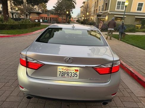 Used 2013 Lexus ES 350 w/ Luxury Pkg FWD image 19