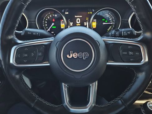 Used 2021 Jeep Wrangler Unlimited Sahara w/ Cold Weather Group image 23