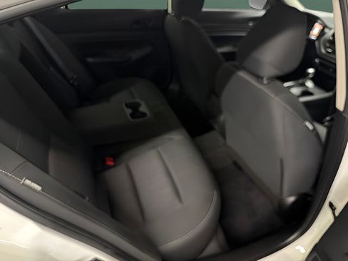 Used 2025 Nissan Altima 2.5 S FWD image 13