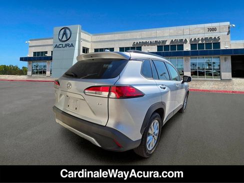 Used 2023 Toyota Corolla Cross LE FWD image 4