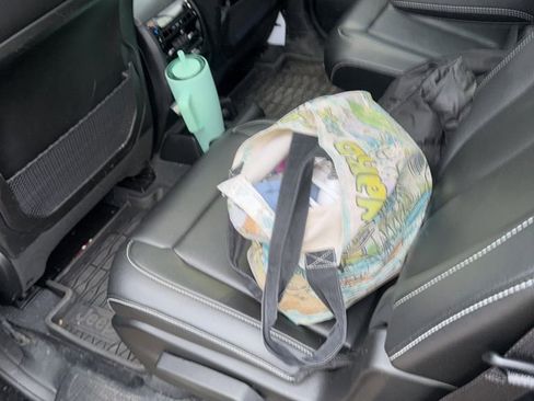 Used 2023 Jeep Grand Cherokee L Limited image 8