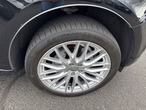 Used 2017 Audi Q5 2.0T Premium Plus w/ Technology Package image 11