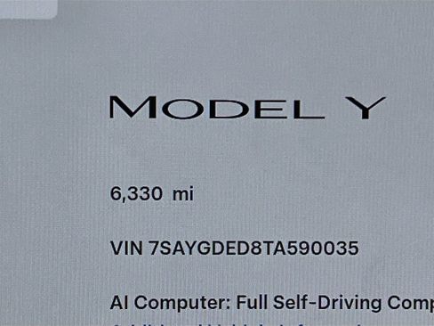 Used 2026 Tesla Model Y 2WD image 11
