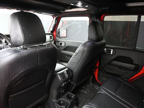 Used 2020 Jeep Wrangler Unlimited Sahara w/ Uconnect 4C Nav & Sound Group image 20